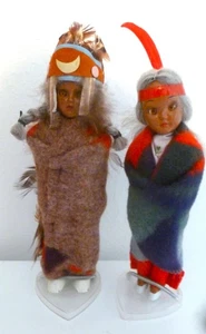 2 Knickerbocker Indianer Puppen 9 Zoll mit Ständer graue Haare Decken Vintage - Bild 1 von 10