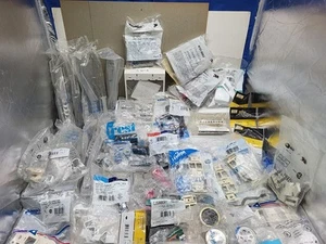Telecommunication Assortment Ortronics AMP Allen Tel Many Brands parts huge lot - Afbeelding 1 van 14