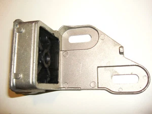 Soporte de montaje trasero de goma de escape de alta calidad Renault Clio 172 2.0 - Imagen 1 de 1
