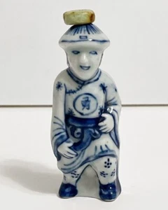 Vintage Chinese Blue & White Ching Dynasty Soldier Snuff Bottle - Picture 1 of 21