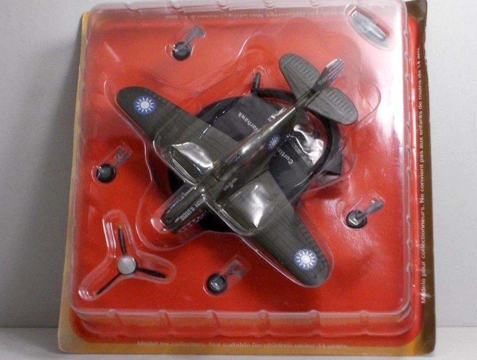 Curtiss P-40N Warhawk USA - Metal 1:72  - Immagine 1 di 1
