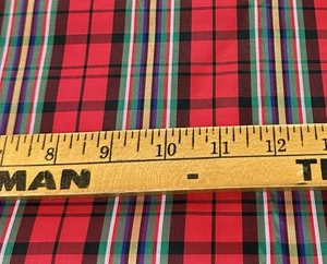 VINTAGE GREEN RED HOLIDAY PLAID STRIPED TAFFETA FABRIC UNBRANDED BTHY - Picture 1 of 5