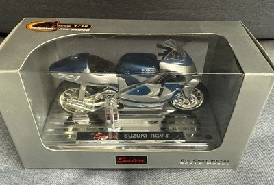 Saico Suzuki RGV-r.  1/18 scale. Performance series. - Image 1 of 3