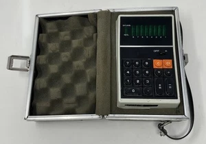 Calcolatrice Brother Pro-Cal 408 con custodia ricambi o riparazione - Foto 1 di 12