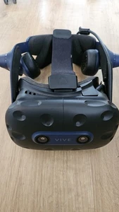 HTC VIVE Pro 2 PC VR Headset ONLY with 1 cable - Picture 1 of 4