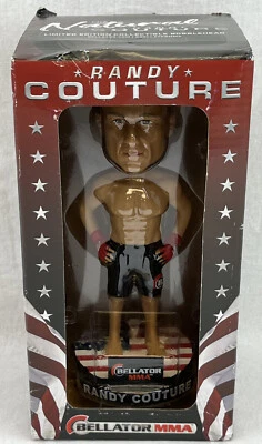 Bellator MMA Randy Couture 自然限量版收藏品摇头公仔 — 第 1/4 张图片