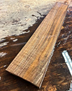 INCREDIBLE! GRAIN CURLY Claro Walnut Forend Shotgun Blank Forearm Dry FE470 - Picture 1 of 6