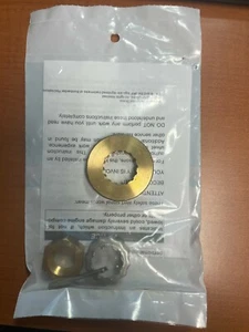 5008966 & 320570 **NEW** OEM EVINRUDE/JOHNSON Prop Hardware - Imagen 1 de 3