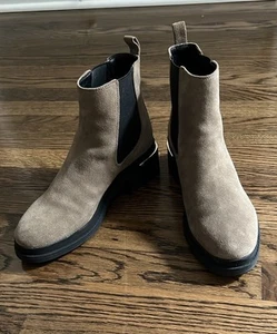 Kenneth Cole Levon 2.0 Welt Chelsea Boots. Dark Taupe 8.5 Medium - Picture 1 of 9