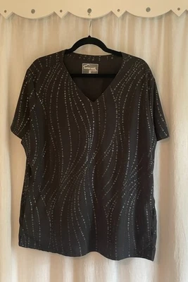 Butter-Soft Stretch Women’s 2X Black Medical Scrub Top Iridescent Dots - Image 1 of 4