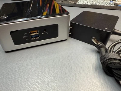 Computadora de escritorio Intel (Intel Celeron, 1,60 GHz, 4 GB, 256 GB SSD) - NUC5CPYH Foto 1 de 4