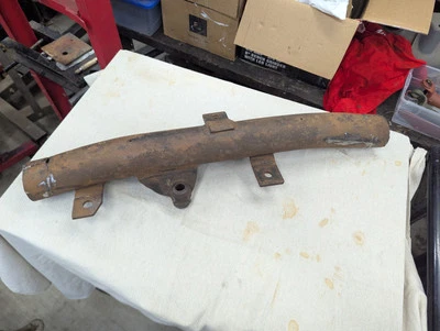 Cuadro de radiador travesaño Willys CJ2A CJ3A Foto 1 de 4