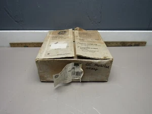 GE MAIN LUG OUTDOOR ENCLOSURE, POWERMARK GOLD LOAD CENTER TLM812RCU, MAKE OFFER! - Picture 1 of 7