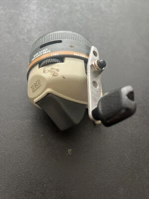 Carrete de fundición Brunswick vintage Zebco 202 1989 hecho en EE. UU. Foto 1 de 4