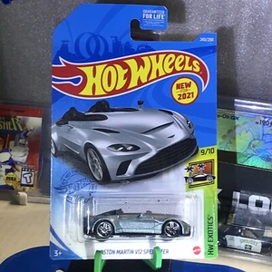 Hot Wheels Aston Martin V12 Speedster 2022 9/10 HW Exotics gris plata belleza - Imagen 1 de 8