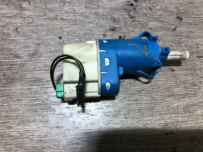 Форд Фокус 2006 5DR 1.6 Diesel педаль тормоза переключатель света Датчик - Изображение 1 из 2