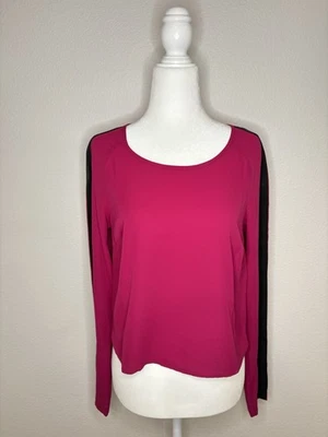Blusa Feminina Vintage 1.State Magenta com Listras Pretas nos Braços Tamanho Pequeno - Imagem 1 de 4