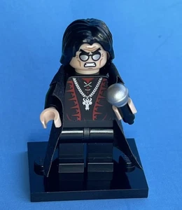 Nuevo Lego Ozzy ROCKER Rock Star Heavy Metal con micrófono gabardina. - Imagen 1 de 5