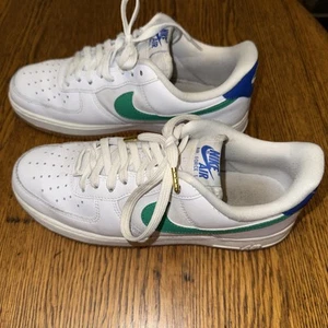 Nike Air Force 1 DD8959-110 Women’s Size 7.5 White Blue Gum Sneakers - Picture 1 of 8
