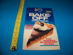 Pillsbury Bake-Off Cookbook 100 Winning Recipes Bake-Off 32 - Picture 1 of 6