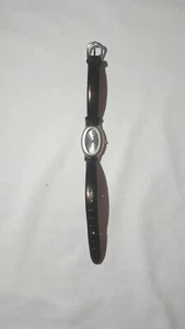 Carrozza donna cassa ovale tono argento cinturino pelle nero - Foto 1 di 4