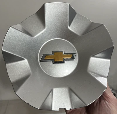 Chevrolet Tahoe RST 2018 2019 2020 22" tapa central de rueda plateada 84119759, 5821 Foto 1 de 4