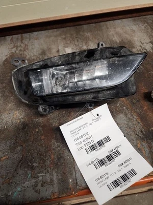 Used Driving Light fits: 2014 Audi A4 Fog-Driving Sdn bumper mounted w/S line ap Foto 1 de 4