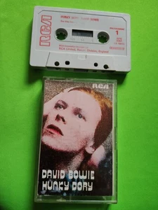 DAVID BOWIE - HUNKY DORY (RCA INTK5065) 1980s EUROPE  Cassette Tape - RED  - Picture 1 of 4