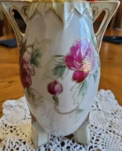 NIPPON GOLD PINK ROSES HAND PAINTED DOUBLE HANDLE VASE 7 1/2" ANTIQUE JAPAN - Picture 1 of 17
