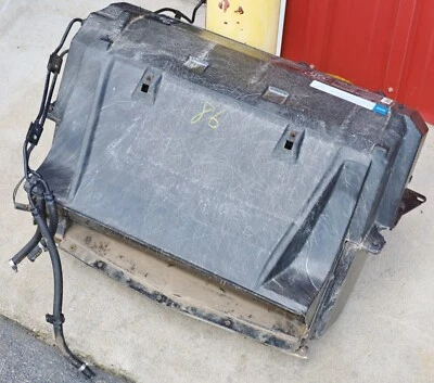 Paquete de refrigeración de radiador Chevrolet Corvette C4 MT 89-96 con condensador de ventilador y envolvente Foto 1 de 4