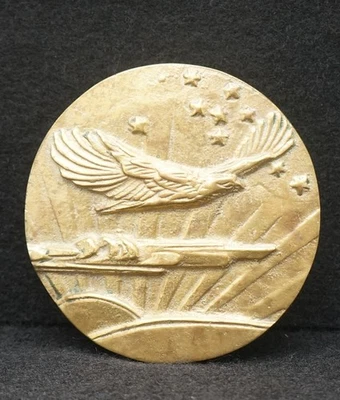 WC05139 IMPRESIONANTE HEBILLA DE CINTURÓN DE LATÓN MACIZO VINTAGE AÑOS 70 ***FLYING EAGLE*** OBRA DE ARTE Foto 1 de 2