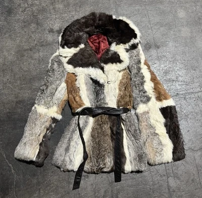 Abrigo de piel de conejo multicolor vintage con cinturón años 70 glam boho chic Foto 1 de 4