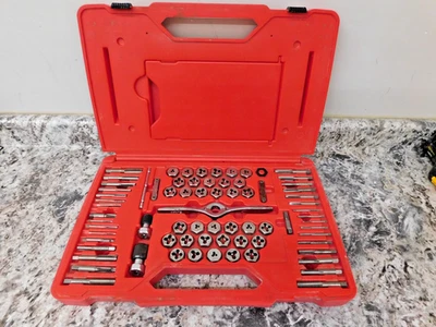 Juego de herramientas Matco Tools #675TD 75 piezas grifo y troquel con estuche Foto 1 de 3