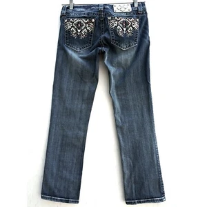 Miss Me Mid Rise Easy Crop 30x29 Embellished Stretch Whiskers Dark Wash - Bild 1 von 10