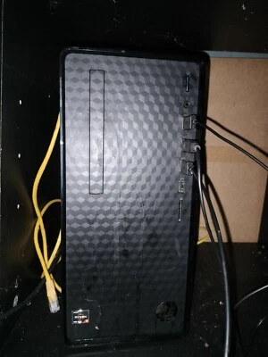 PC GAMING AMD RYZEN 3 $300 recogida local Foto 1 de 4