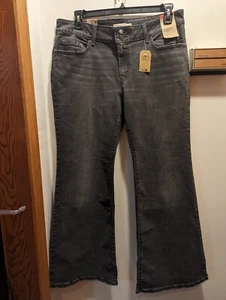 Levi's Women's Superflow Flare 34x32 Black Denim 2 Button Waist Jeans NWT - Picture 1 of 14