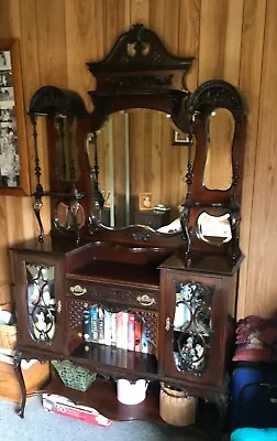 Antique Victorian Mahogany Sideboard • 1,000$