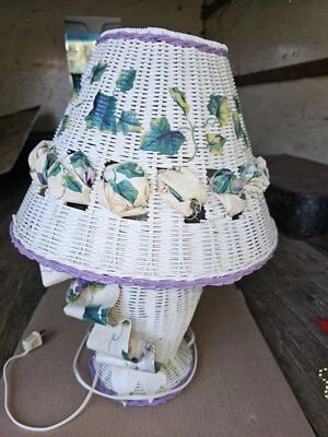 Ротанг плетеный вручную очаровательный настольная лампа с цветами и бантами! - Изображение 1 из 4