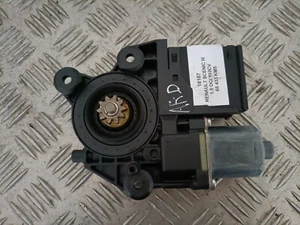 Moteur de lève Vitre Arrière Droit - RENAULT SCENIC III (3) - Réf : 827303178R - Picture 1 of 5