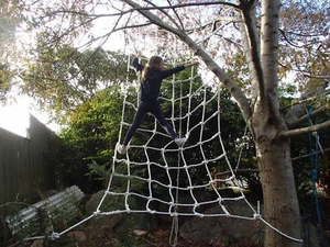 Heavy Duty Cubby House Scramble/Climbing/Playground Net 3.0Mtr x1.5Mtr-12mm Rope - Picture 1 of 11