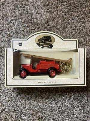Lledo Days Gone 1934 Dennis Fire Engine West Ham Model 12016 Boxed 1:43 - Image 1 of 4