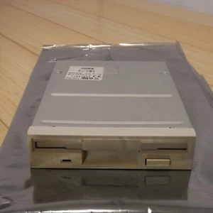 Sony 1.44Mb MPF520-E 3.5 inch Floppy Disk Drive - Tested & Working 12 - Afbeelding 1 van 5