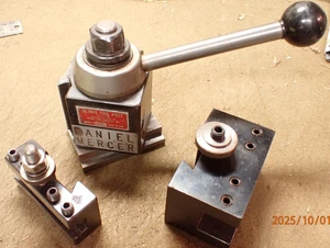 ALORIS AXA METAL LATHE QUICK CHANGE TOOL POST TURRET W/ 2 HOLDERS 2 CLAMP PLATES - Picture 1 of 22