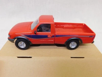 全新 AMT 1/25 比例 1993 福特 RANGER XLT 4X4 性能红色促销模型 ERTL — 第 1/4 张图片