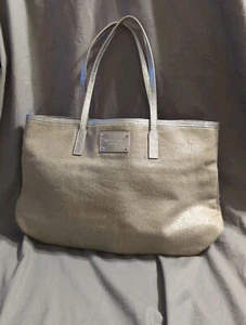Michael Kors "Chic", Tote/Shopper, Canvas, Beige Cream and Gold Trim - PRE-OWNED - Picture 1 of 19