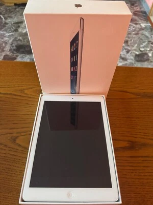 Apple iPad Air bianco funzionante 16 GB compreso di scatola e spina nuova - Immagine 1 di 3