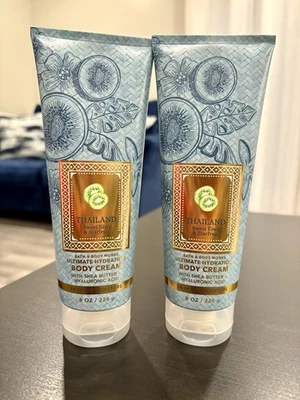 Bath & Body Works Tailandia Crema Corporal Dulce Kiwi y Frutas Estelares 8 OZ, Juego de 2 Foto 1 de 2