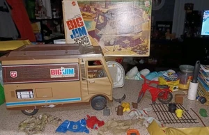Vintage~Big Jim Sports Camper 4384 Mattel W/ Clothes & Accessories & Orig. Box - Picture 1 of 21