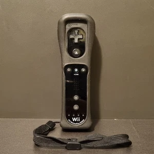 Nintendo Wii Genuine - Official Remote Motion Plus Black Strapped [RVL-036 GC - Picture 1 of 10