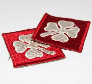 Lote de 3 EE. UU. 4o Ejército Blanco Cuatro Hojas Trébol Rojo 4 Parches Militares Sin Brillo - Imagen 1 de 3